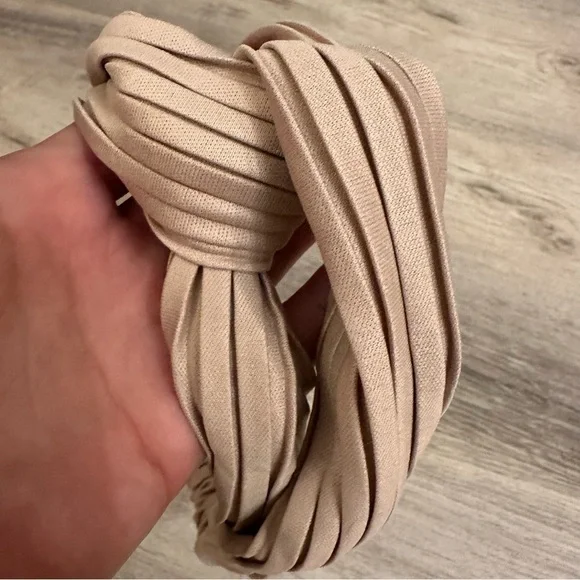 Twist Knotted Boho Stretchy Headband - Picture 3 of 5